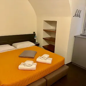 feel-luxury-duomo-suite.it-lombardy.com/